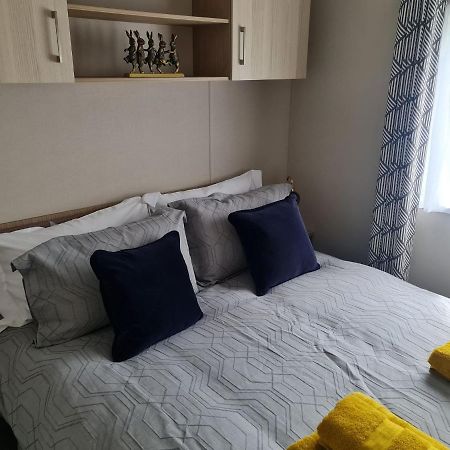 The Tiddler - Plot 101, Woodlands Lodge Retreat, New Quay, West Wales Llanina Экстерьер фото