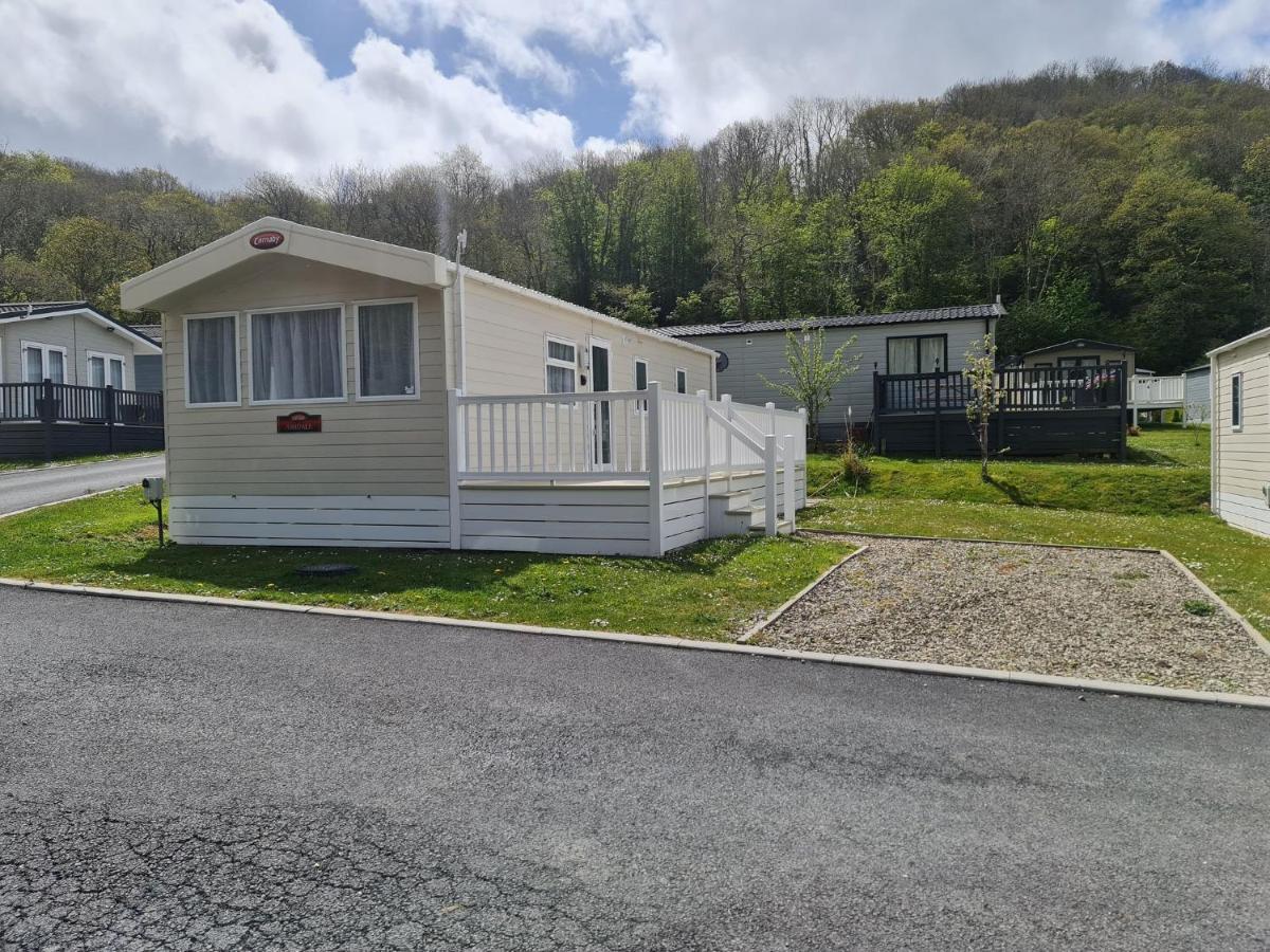 The Tiddler - Plot 101, Woodlands Lodge Retreat, New Quay, West Wales Llanina Экстерьер фото